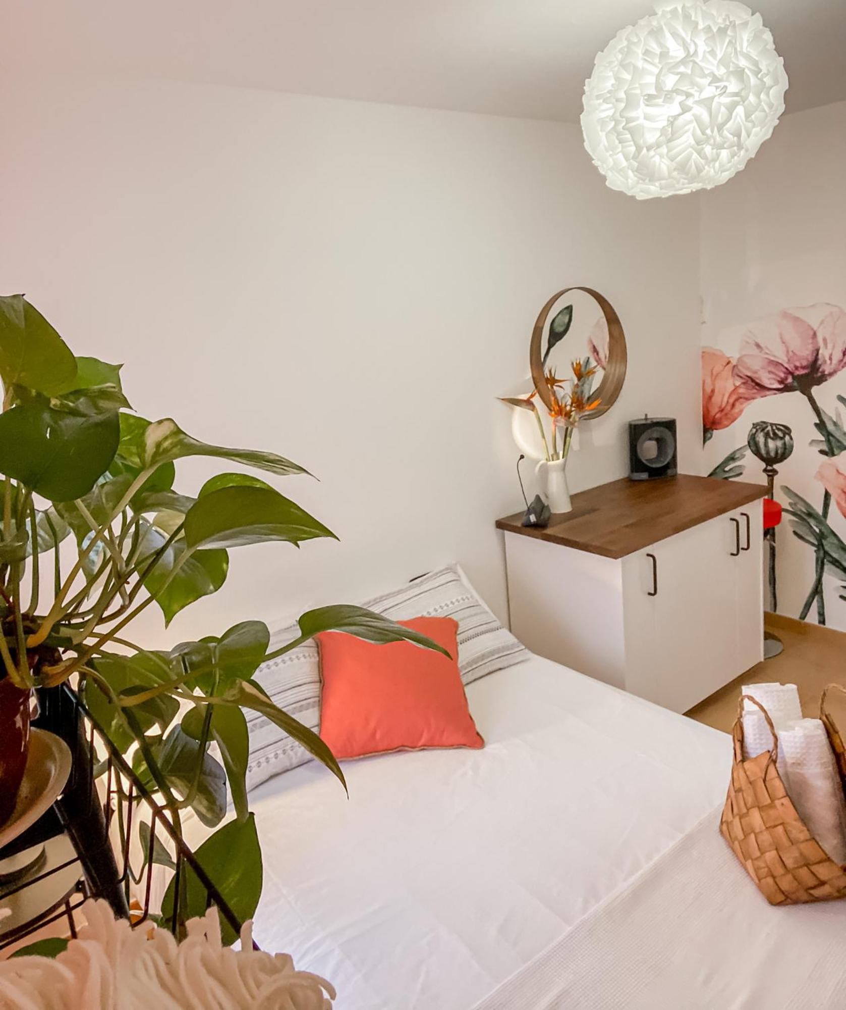 Habitacion Privada + Bano Privado En La Vivienda Apartment คอร์ราเลโฮ ภายนอก รูปภาพ